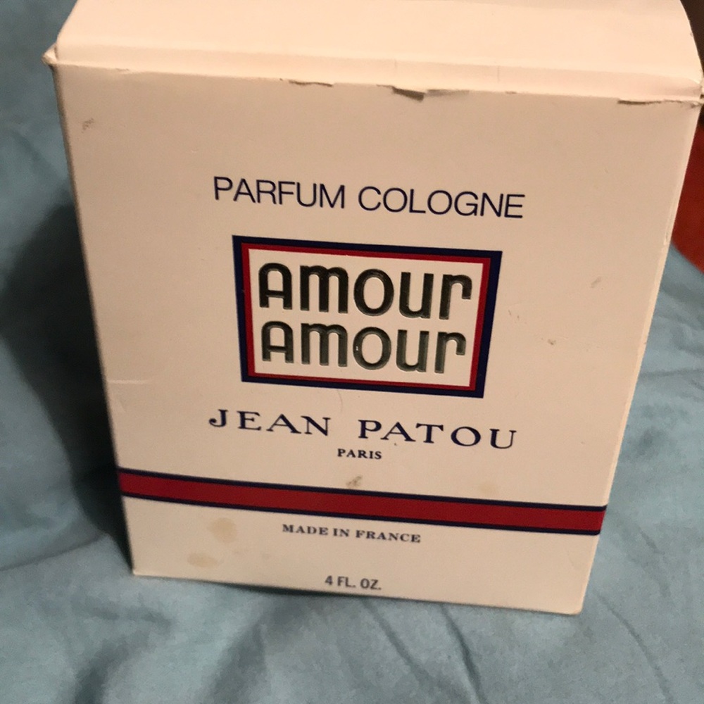 Armour amour parfum cologne